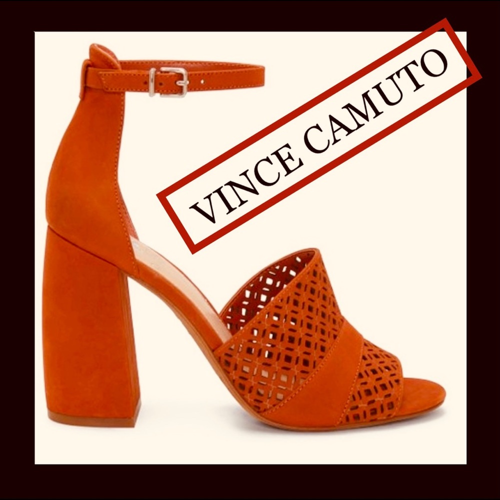 VINCE CAMUTO - SUEDE SANDALS